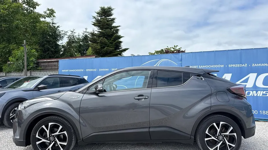 TOYOTA C-HR -