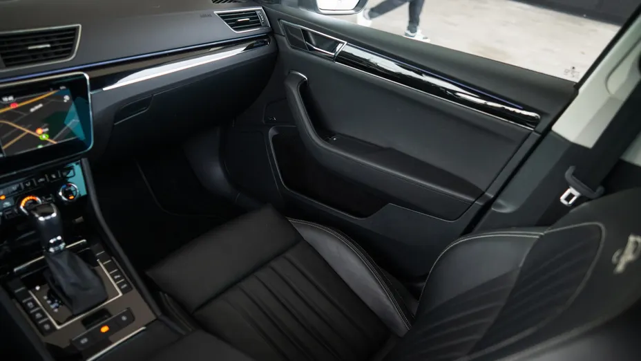 SKODA Superb Superb 2.0 TDI SCR L&K DSG