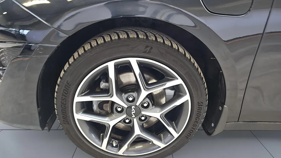 KIA Cee'd Ceed 1.6 GDI PHEV Business Line DCT