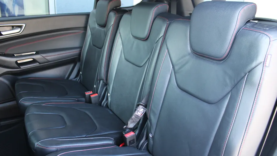 FORD S-MAX S-MAX 2.5 Hybrid ST-Line CVT 7os.