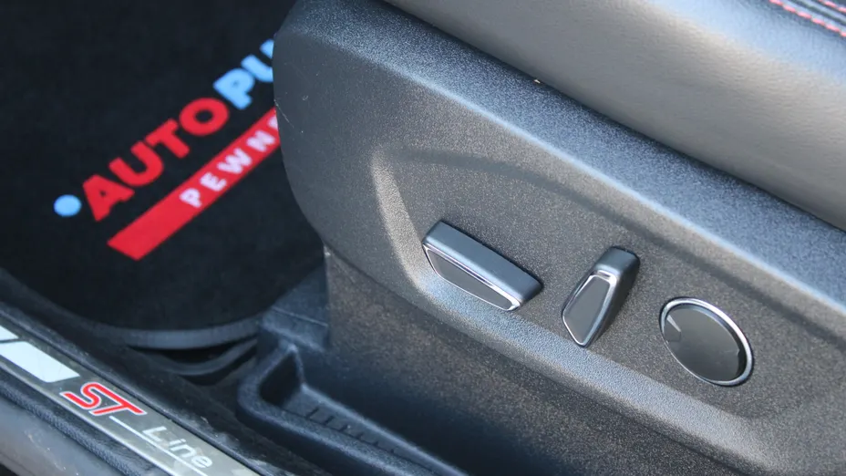 FORD S-MAX S-MAX 2.5 Hybrid ST-Line CVT 7os.