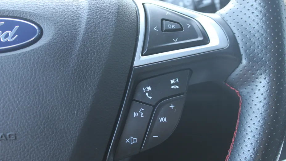 FORD S-MAX S-MAX 2.5 Hybrid ST-Line CVT 7os.