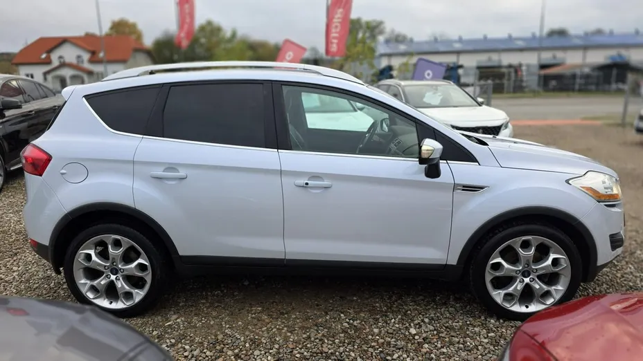 FORD Kuga -