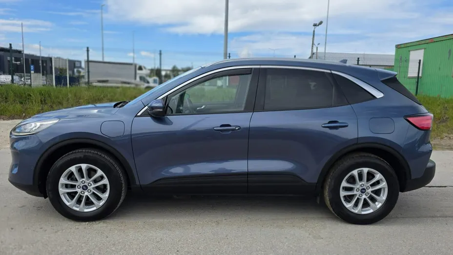 FORD Kuga -