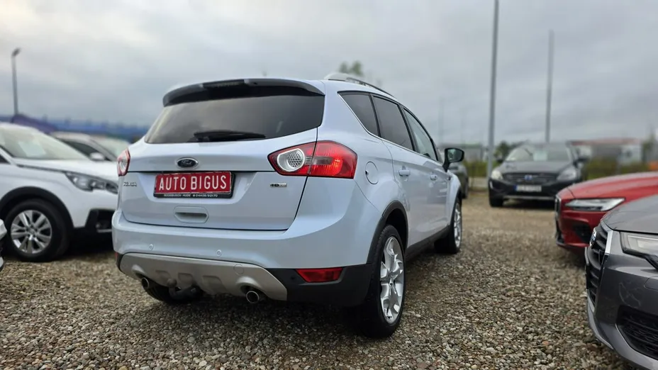 FORD Kuga -