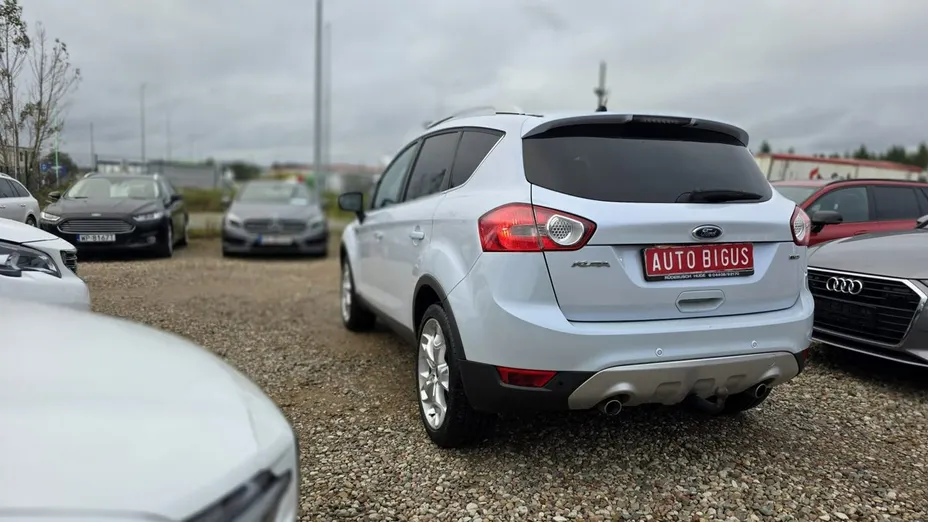 FORD Kuga -
