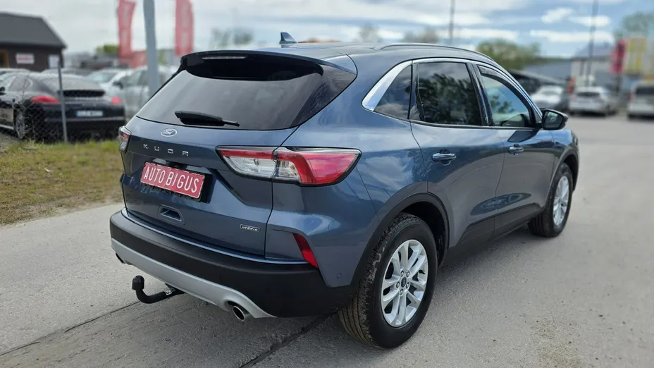 FORD Kuga -