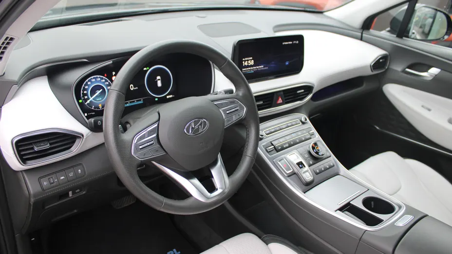 HYUNDAI Santa Fe Santa Fe 1.6 T-GDI HEV Platinum 4WD aut