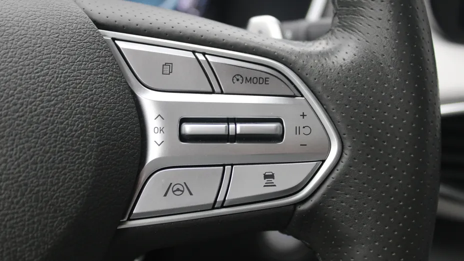 HYUNDAI Santa Fe Santa Fe 1.6 T-GDI HEV Platinum 4WD aut