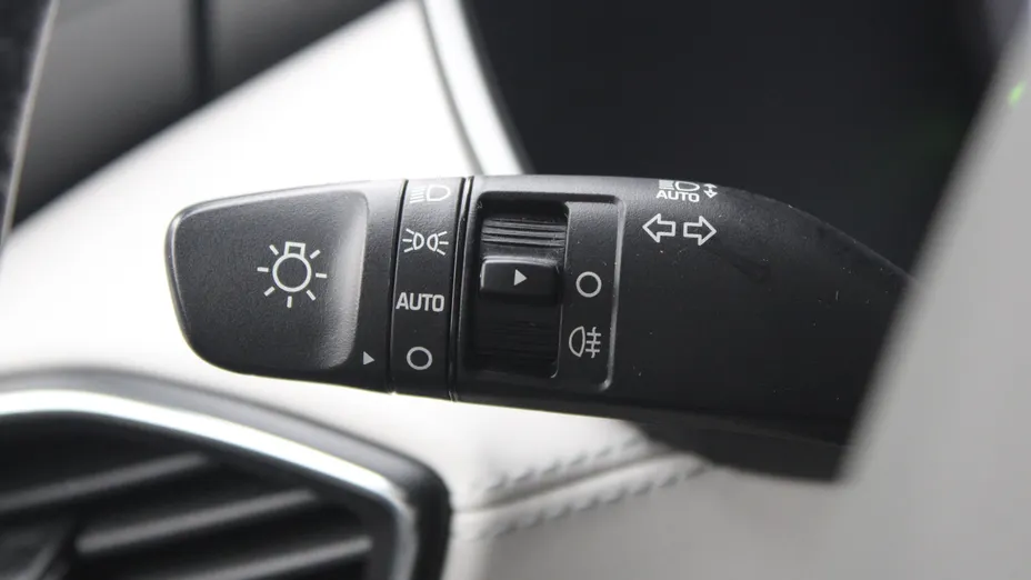 HYUNDAI Santa Fe Santa Fe 1.6 T-GDI HEV Platinum 4WD aut