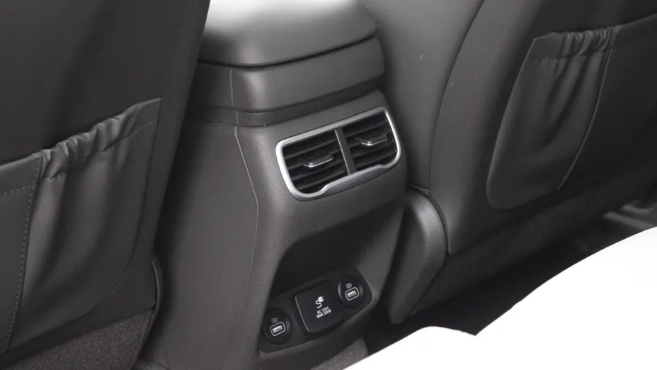 HYUNDAI Santa Fe Santa Fe 1.6 T-GDI HEV Platinum 4WD aut