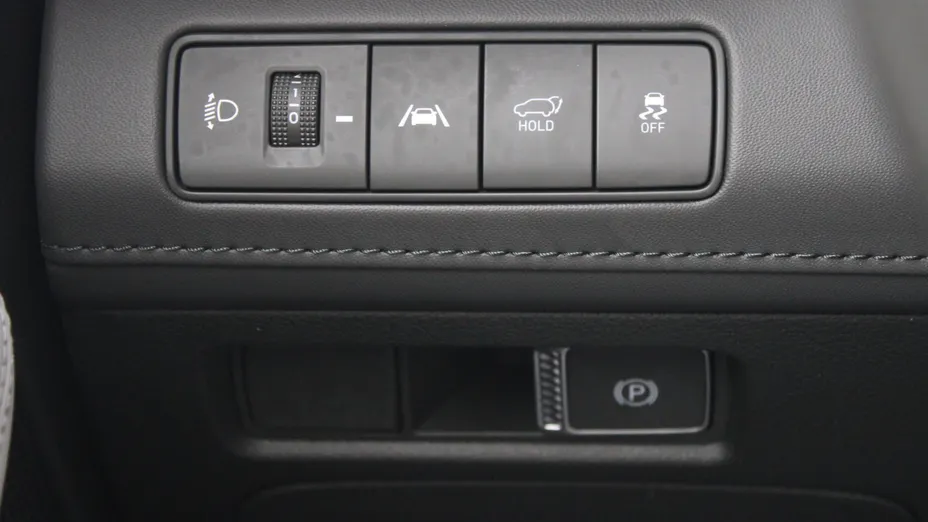 HYUNDAI Santa Fe Santa Fe 1.6 T-GDI HEV Platinum 4WD aut