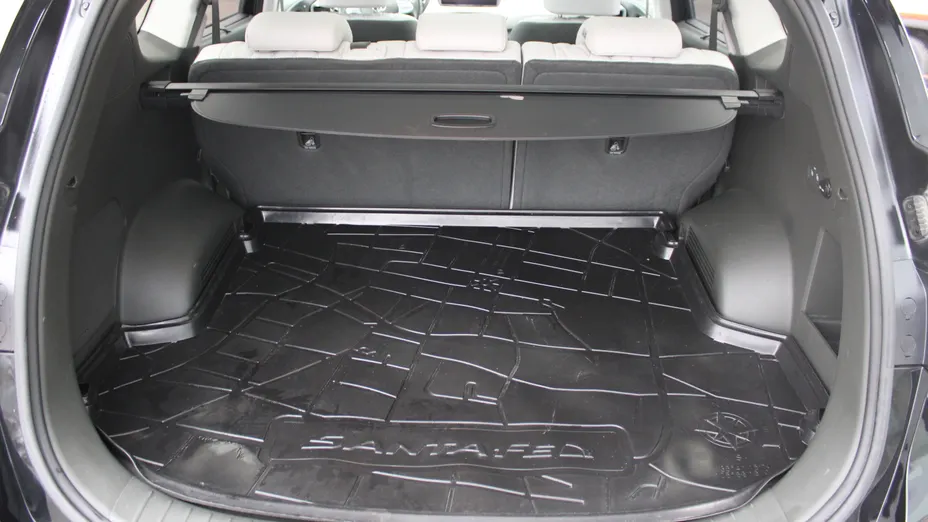 HYUNDAI Santa Fe Santa Fe 1.6 T-GDI HEV Platinum 4WD aut