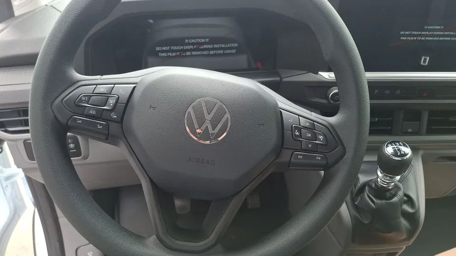 VOLKSWAGEN Transporter Transporter Kombi TDI L2H1 M1 Nowy