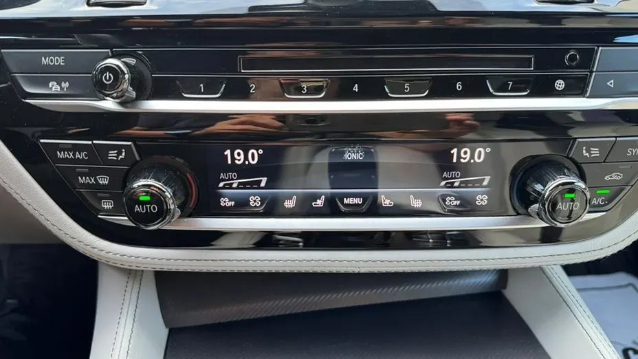 BMW M5 -