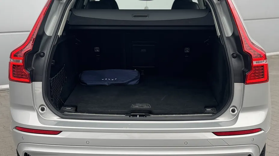 VOLVO XC60 XC60 B4 B Plus Dark aut