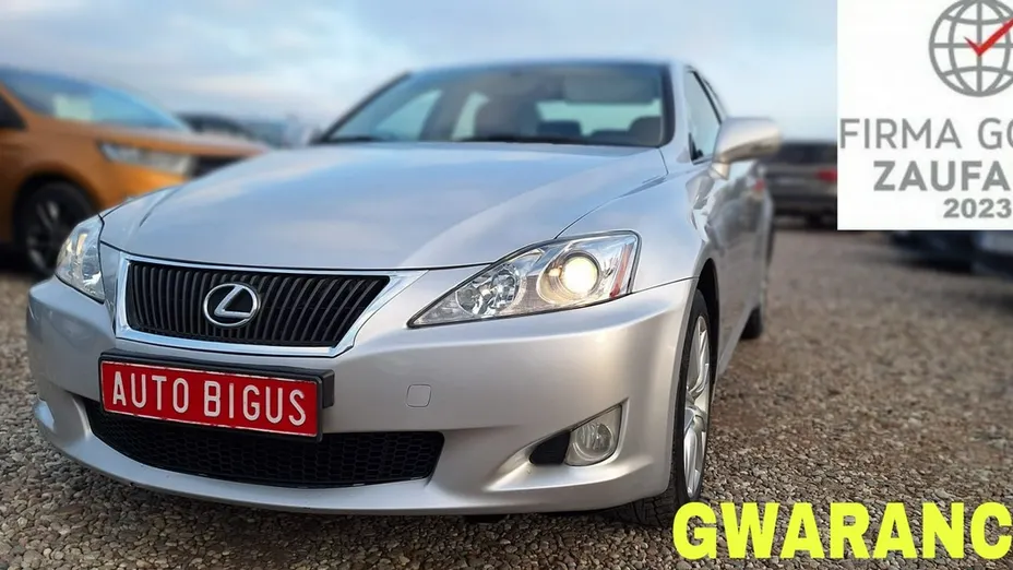 LEXUS IS -