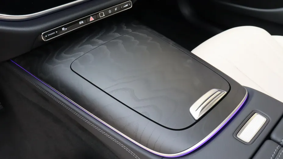 MERCEDES-BENZ E Klasa E 220 d mHEV 4-Matic AMG 9G-Tronic