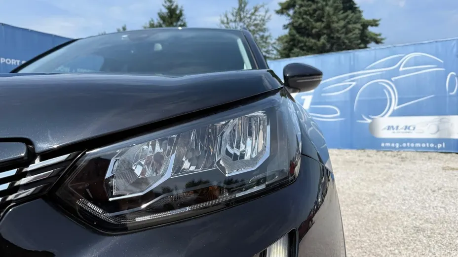 PEUGEOT 2008 -