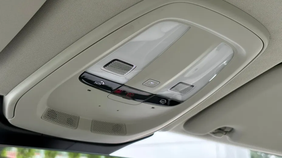 VOLVO XC60 XC60 B4 D AWD Plus Dark aut