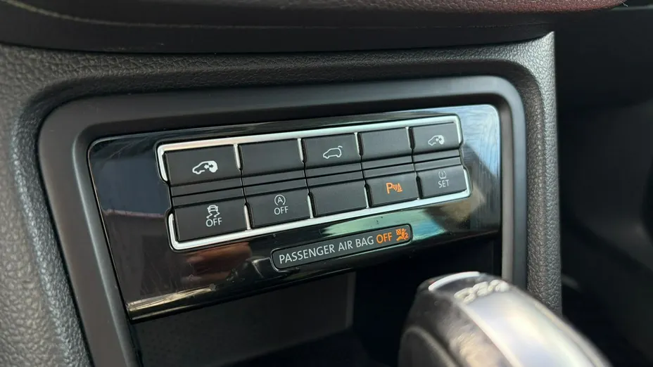 VOLKSWAGEN Sharan -
