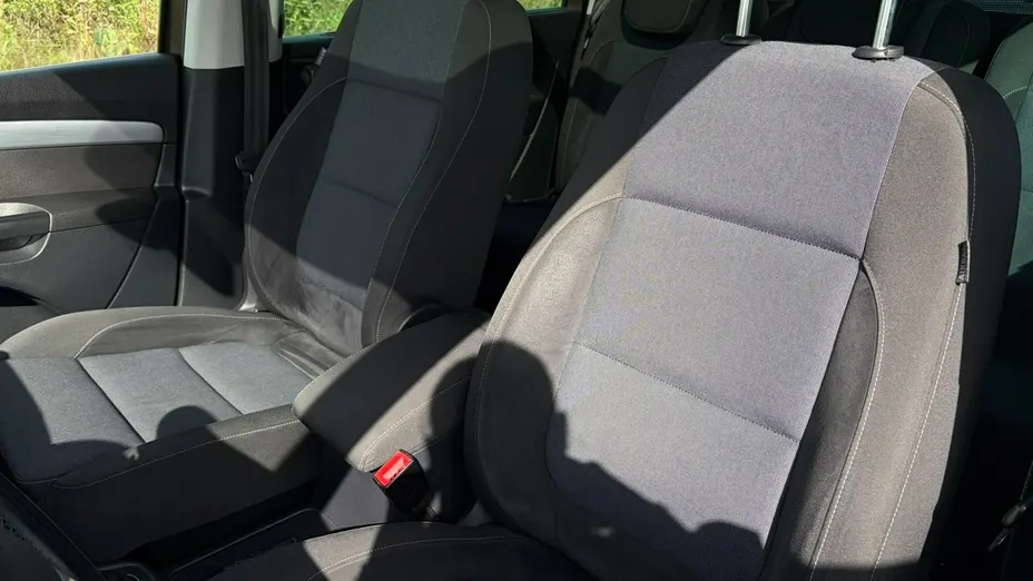 VOLKSWAGEN Sharan -