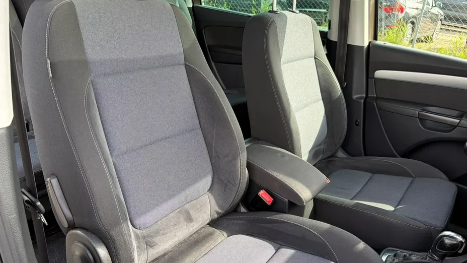 VOLKSWAGEN Sharan -