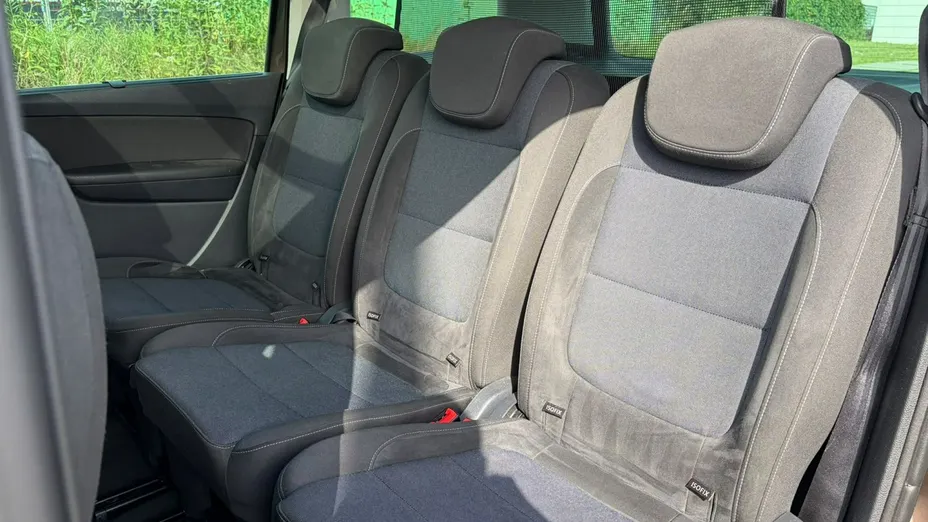 VOLKSWAGEN Sharan -