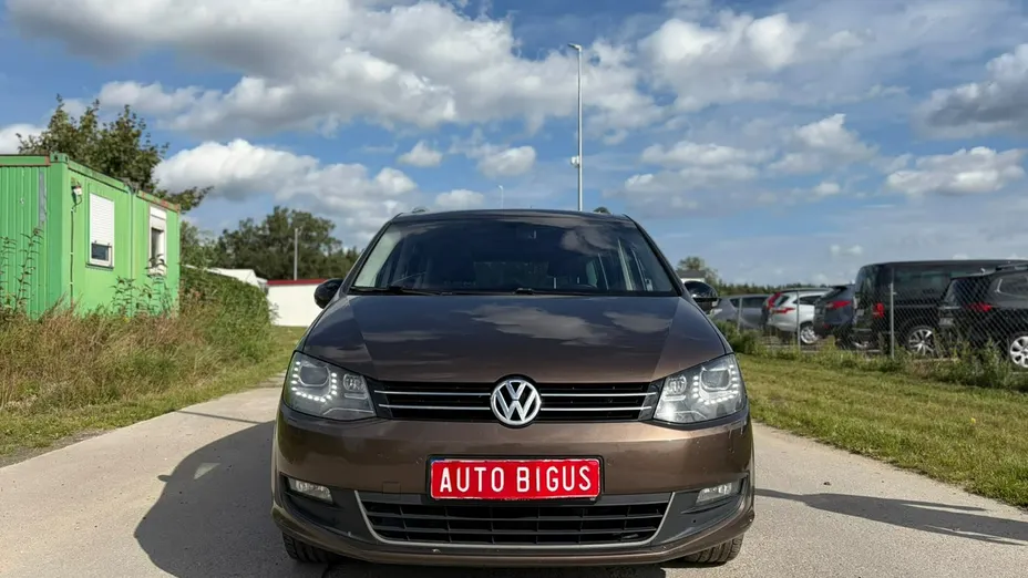 VOLKSWAGEN Sharan -