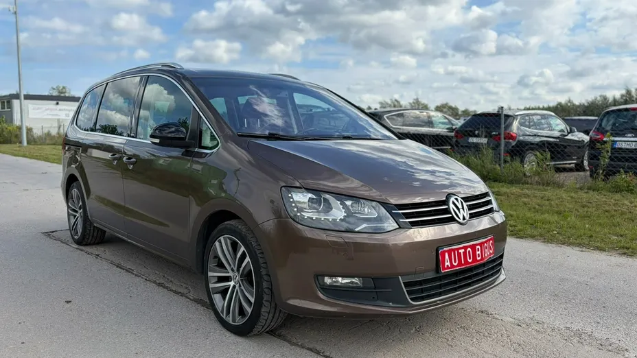 VOLKSWAGEN Sharan -