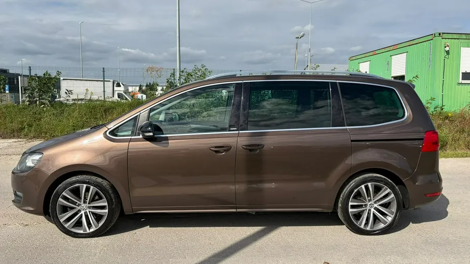 VOLKSWAGEN Sharan -