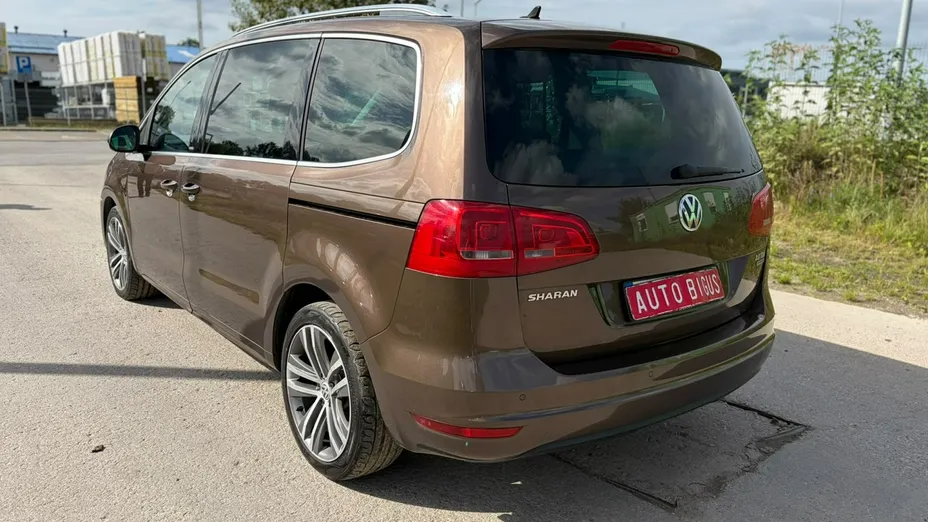 VOLKSWAGEN Sharan -