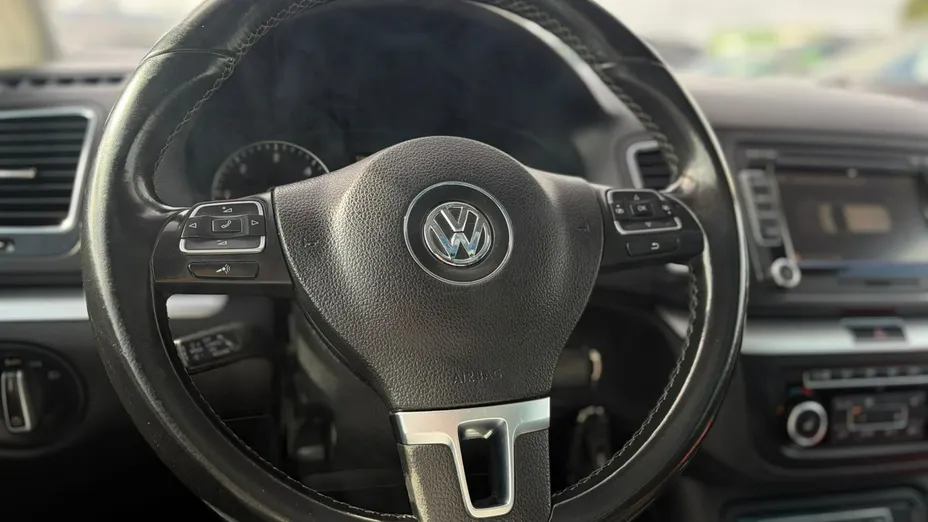VOLKSWAGEN Sharan -