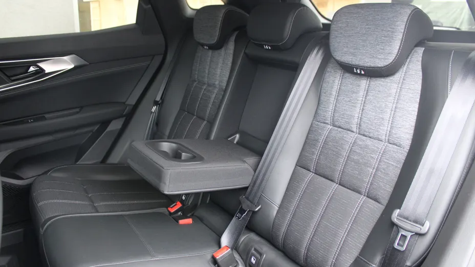 RENAULT Austral Austral 1.3 TCe mHEV Techno aut