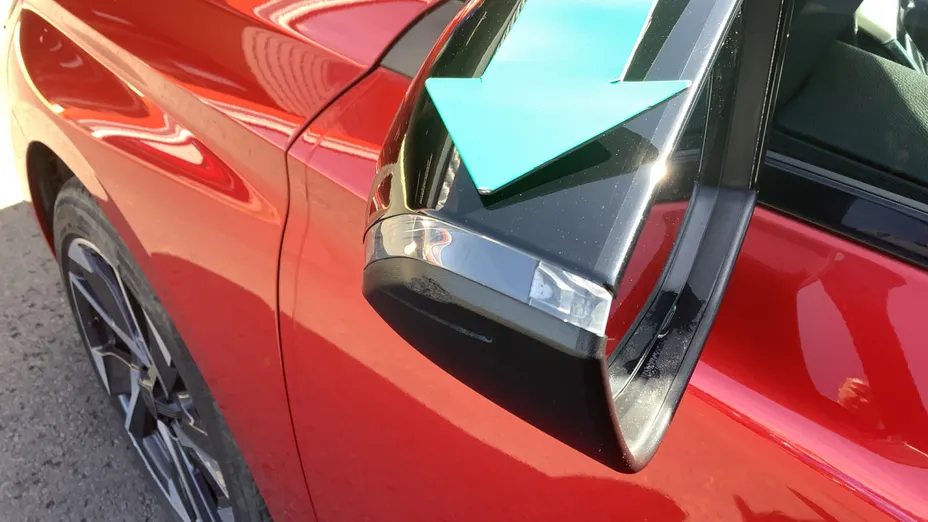PEUGEOT 308 -