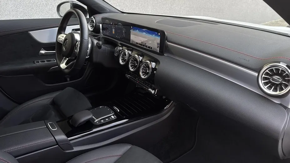 MERCEDES-BENZ CLA CLA 200 d 4-Matic 8G-DCT