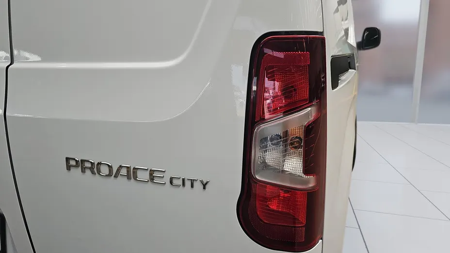 TOYOTA Proace City Proace City 1.5 D-4D Standard 2,0t Active