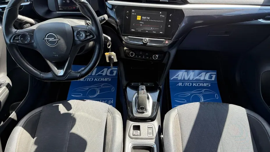 OPEL Corsa -