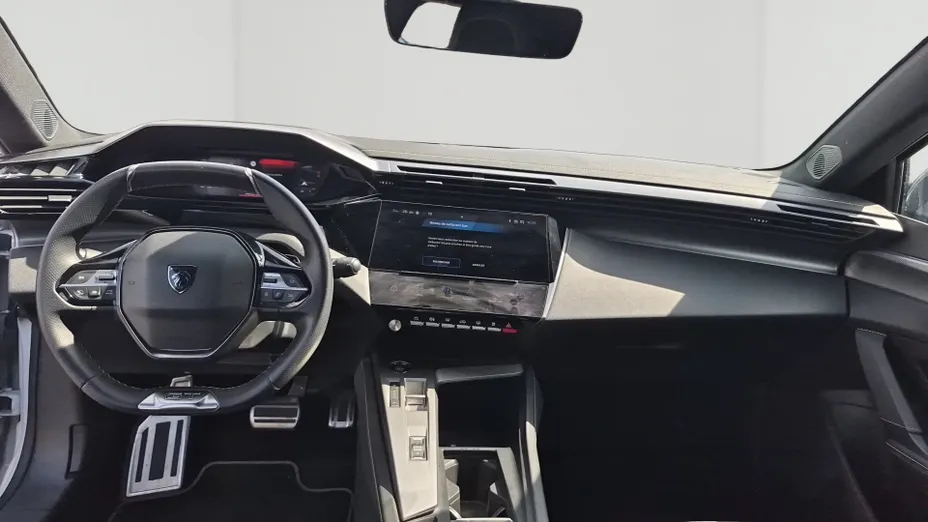 PEUGEOT 408 -