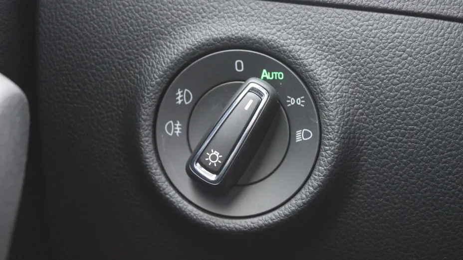 SKODA Superb Superb 2.0 TDI SCR Ambition DSG