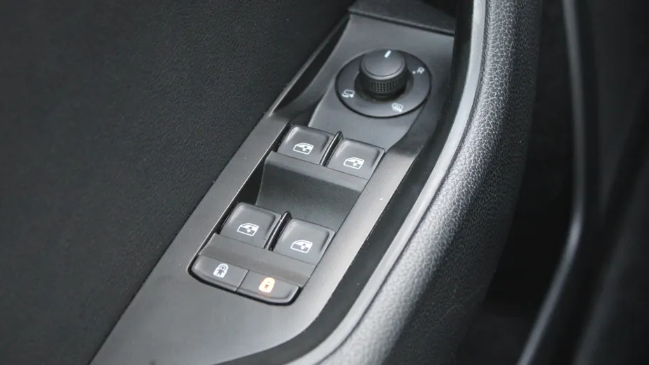 SKODA Superb Superb 2.0 TDI SCR Ambition DSG