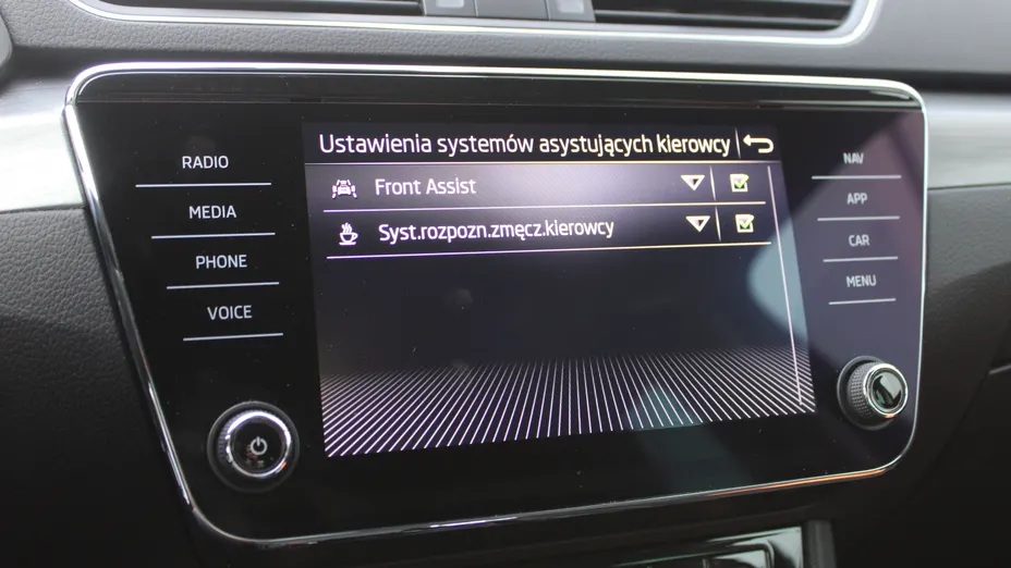 SKODA Superb Superb 2.0 TDI SCR Ambition DSG