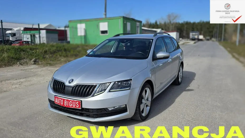 SKODA Octavia -