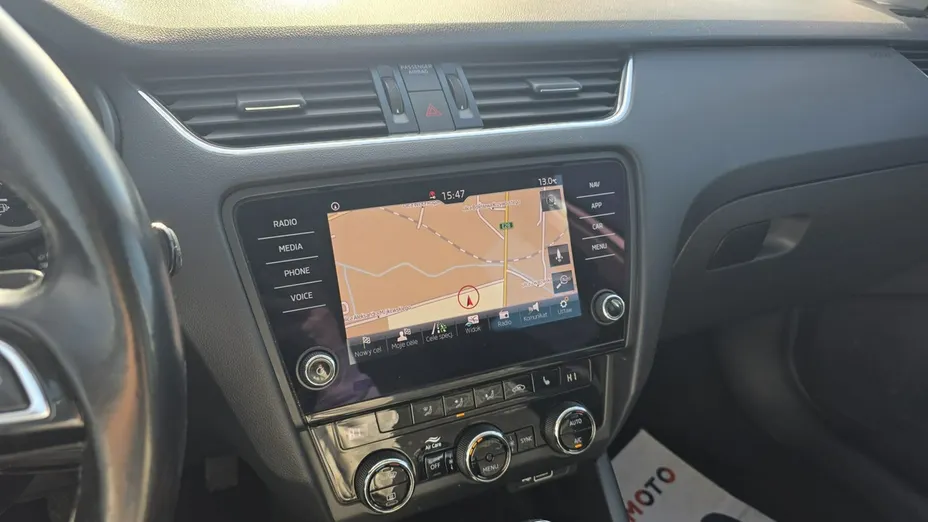 SKODA Octavia -