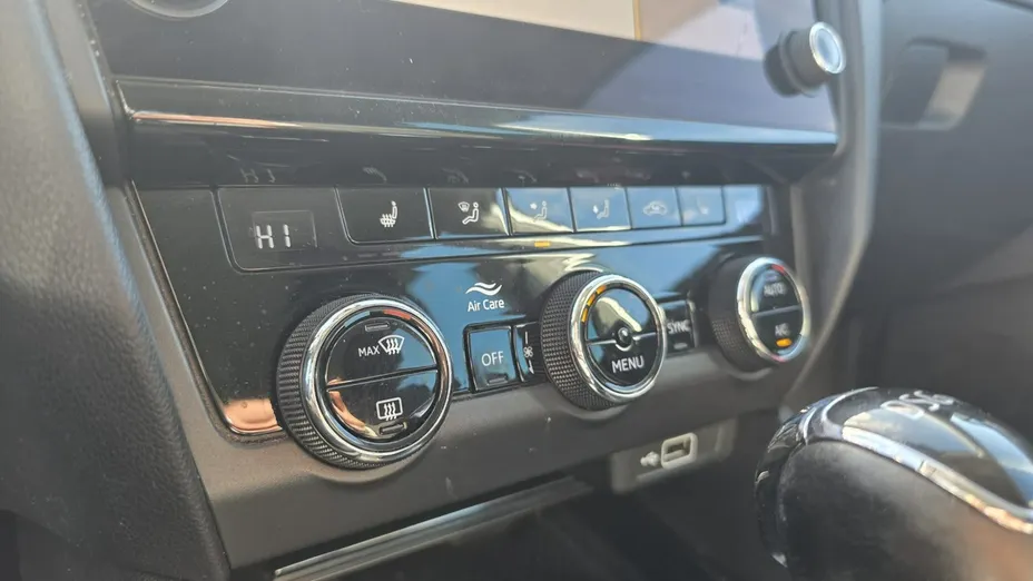 SKODA Octavia -