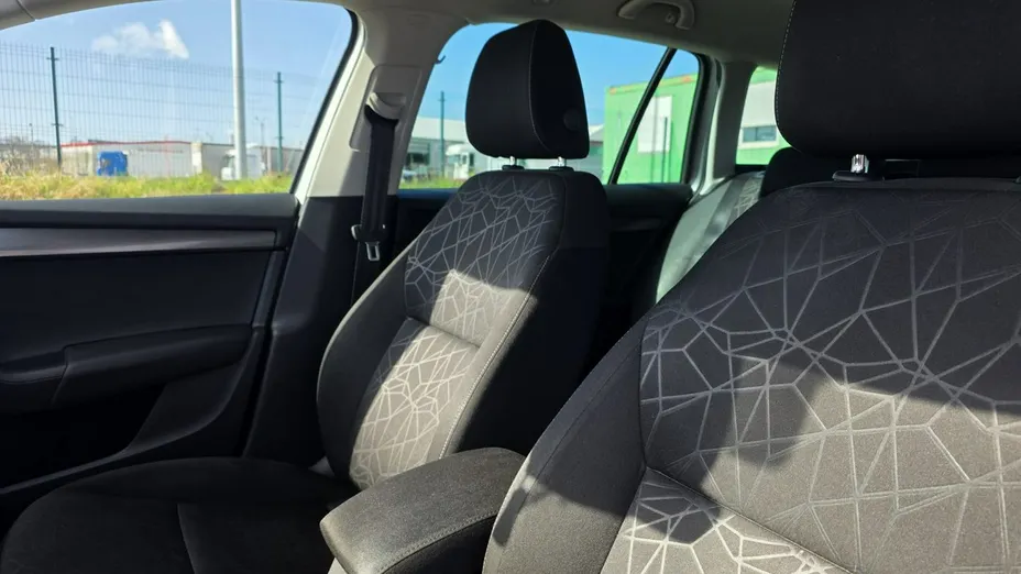 SKODA Octavia -