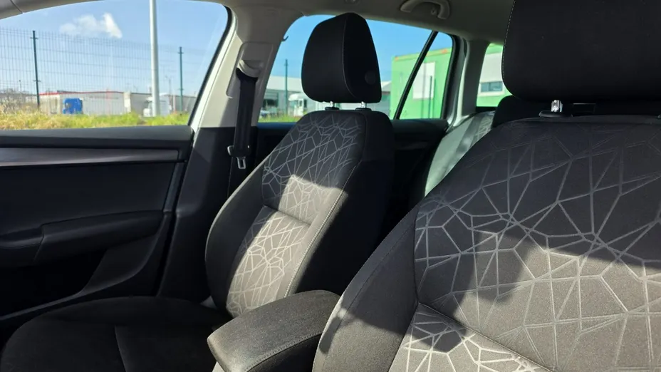 SKODA Octavia -