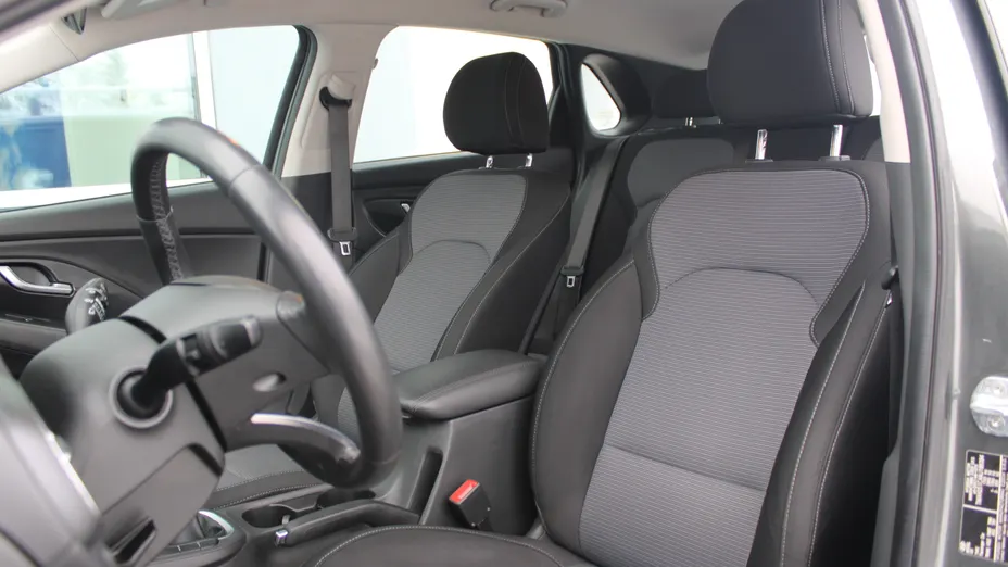 HYUNDAI i30 i30 1.5 DPI Modern