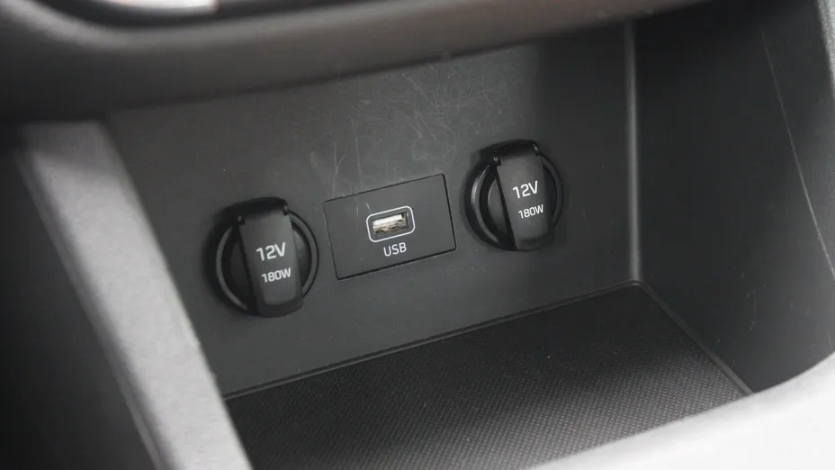 HYUNDAI i30 i30 1.5 DPI Modern