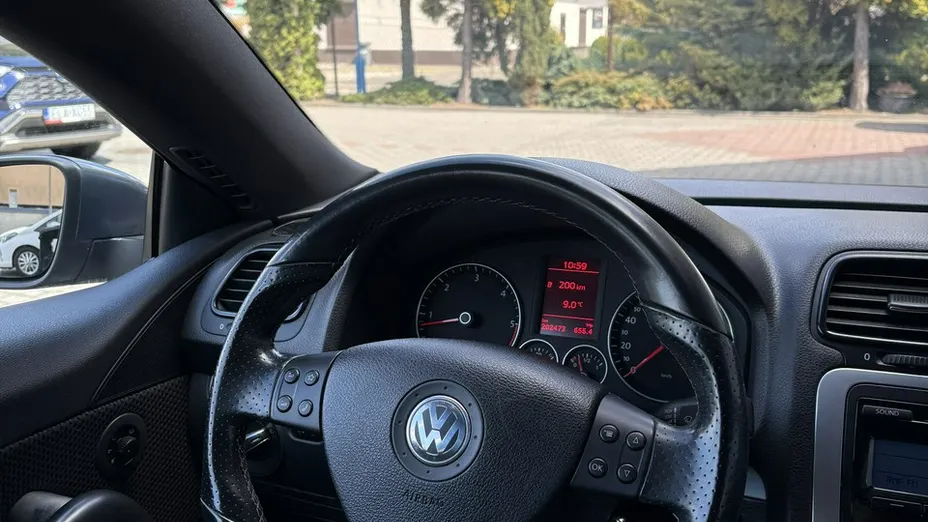 VOLKSWAGEN Scirocco -